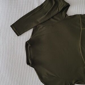 Old Navy UltraLite Mock-Neck Rib-Knit Top for Women | Large | Color: Conifer